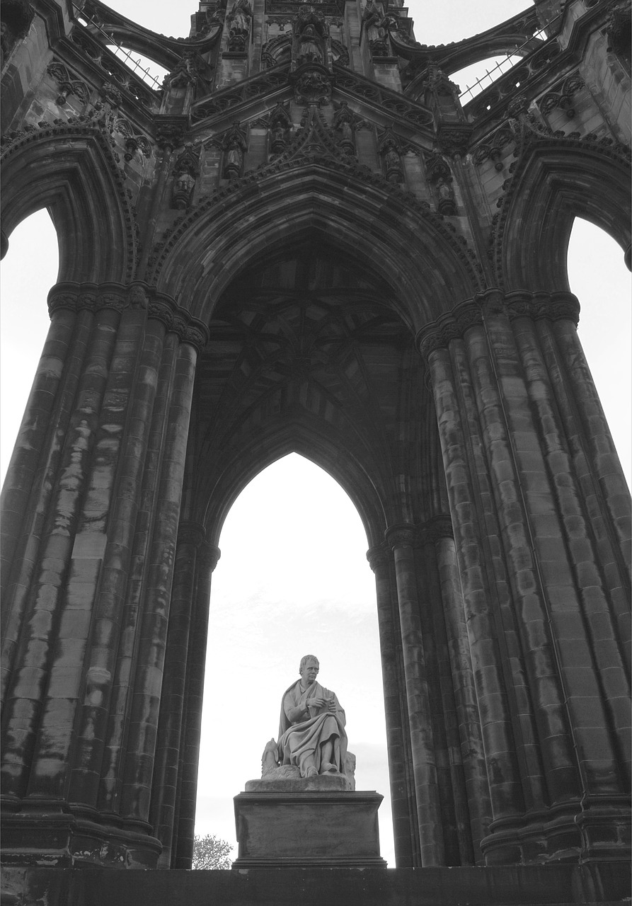 edinburgh monument fountain free photo