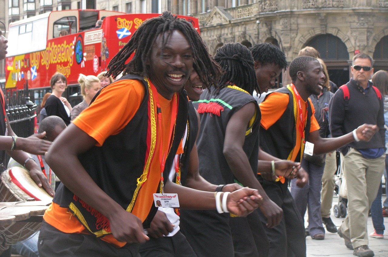 edinburgh street musicians africans free photo