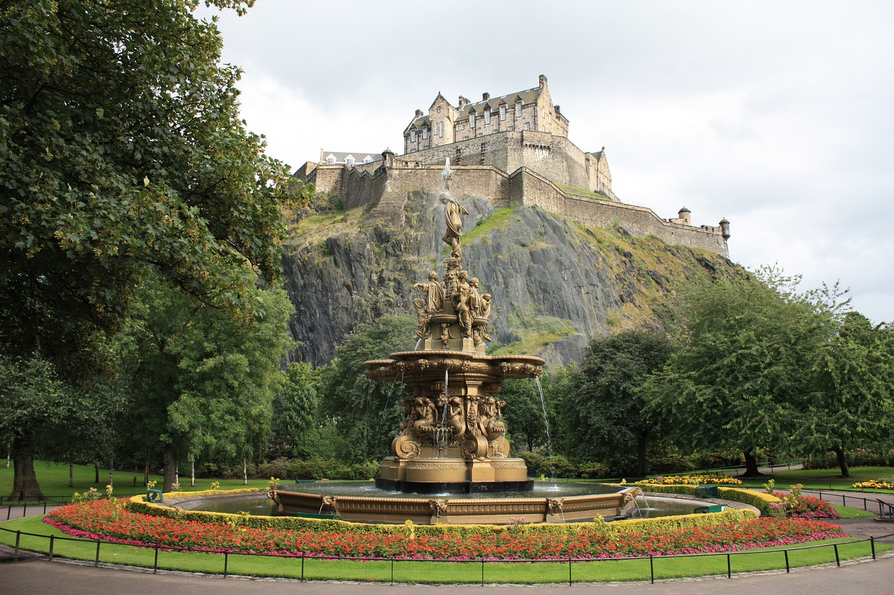 edinburgh  scotland  castle free photo