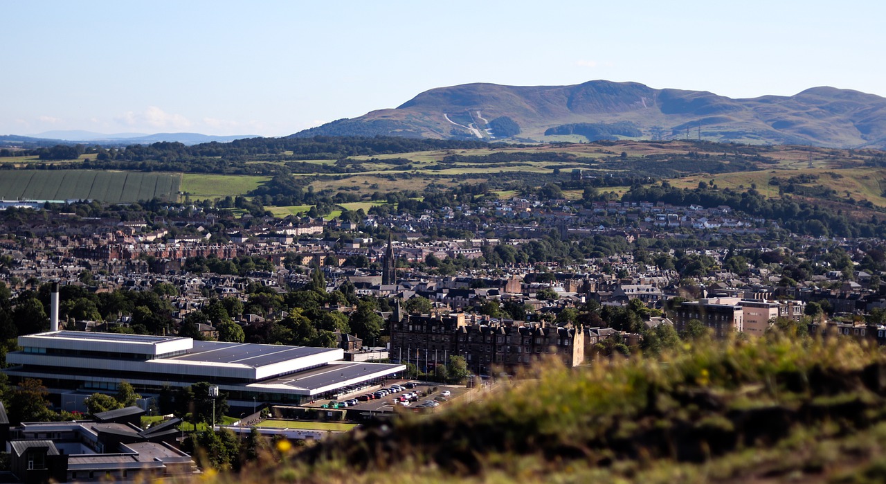 edinburgh  scotland  city free photo