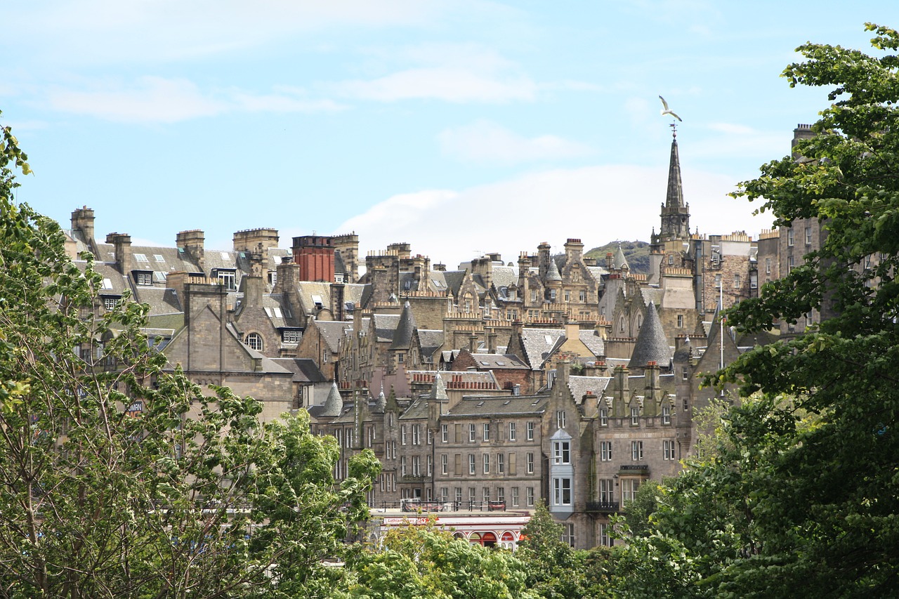 edinburgh scotland old town free photo