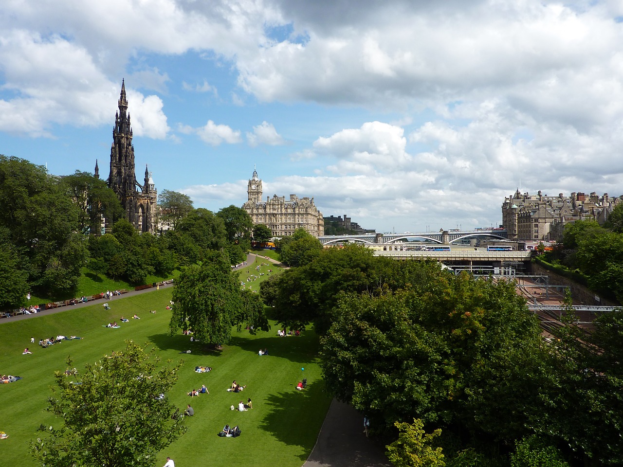 edinburgh princess street scotland free photo