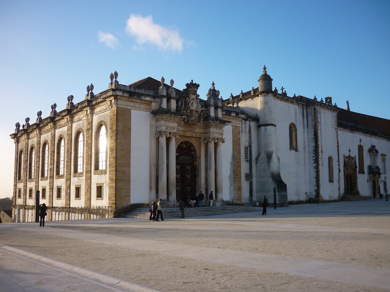 education coimbra university portu free photo