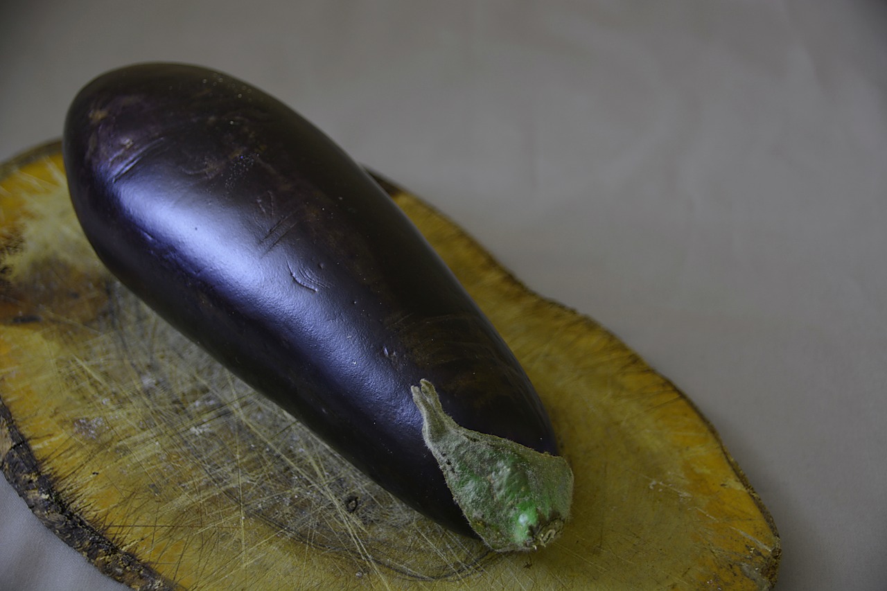 eggplant vegetables market free photo