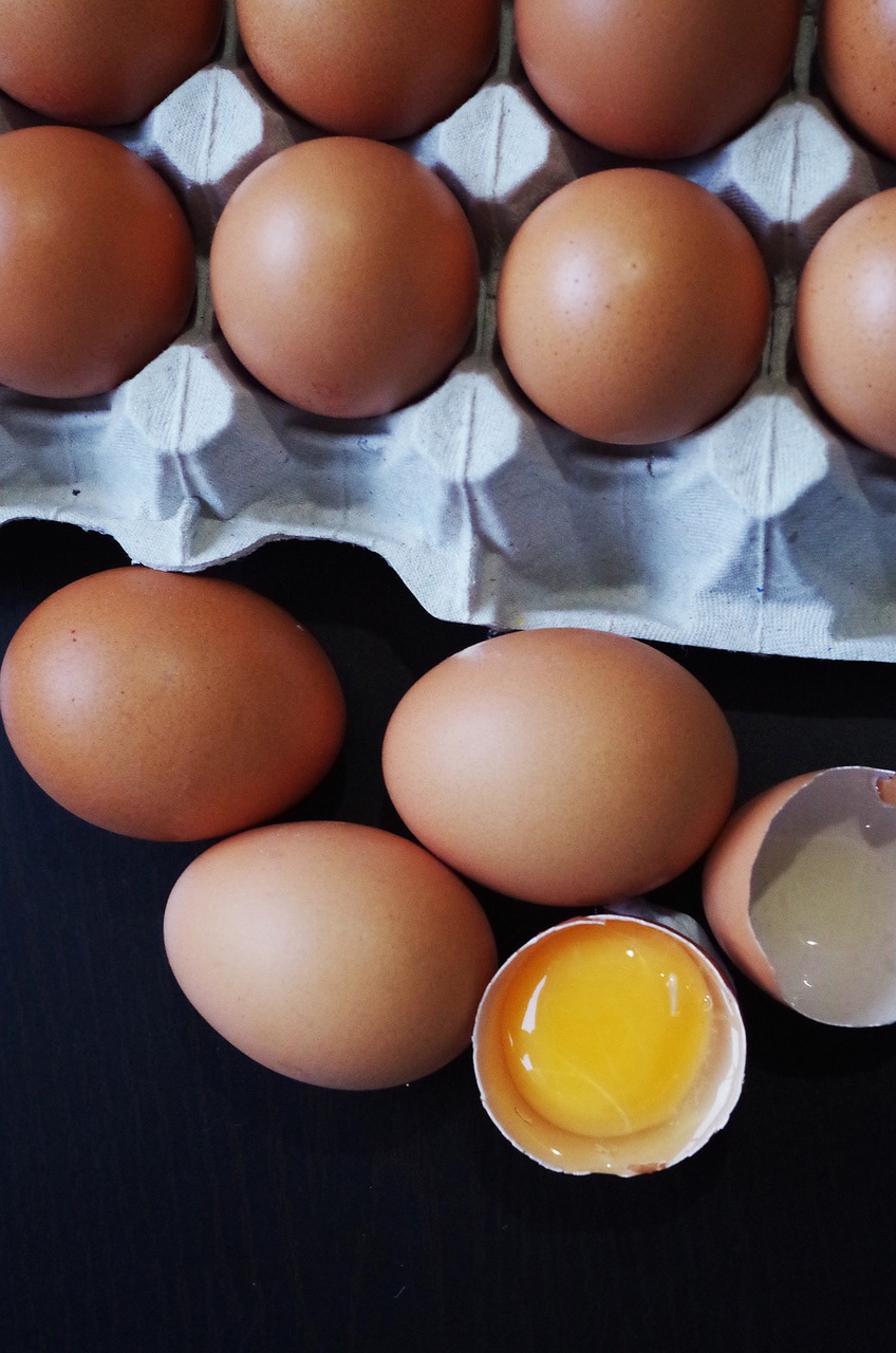 eggs container brown free photo