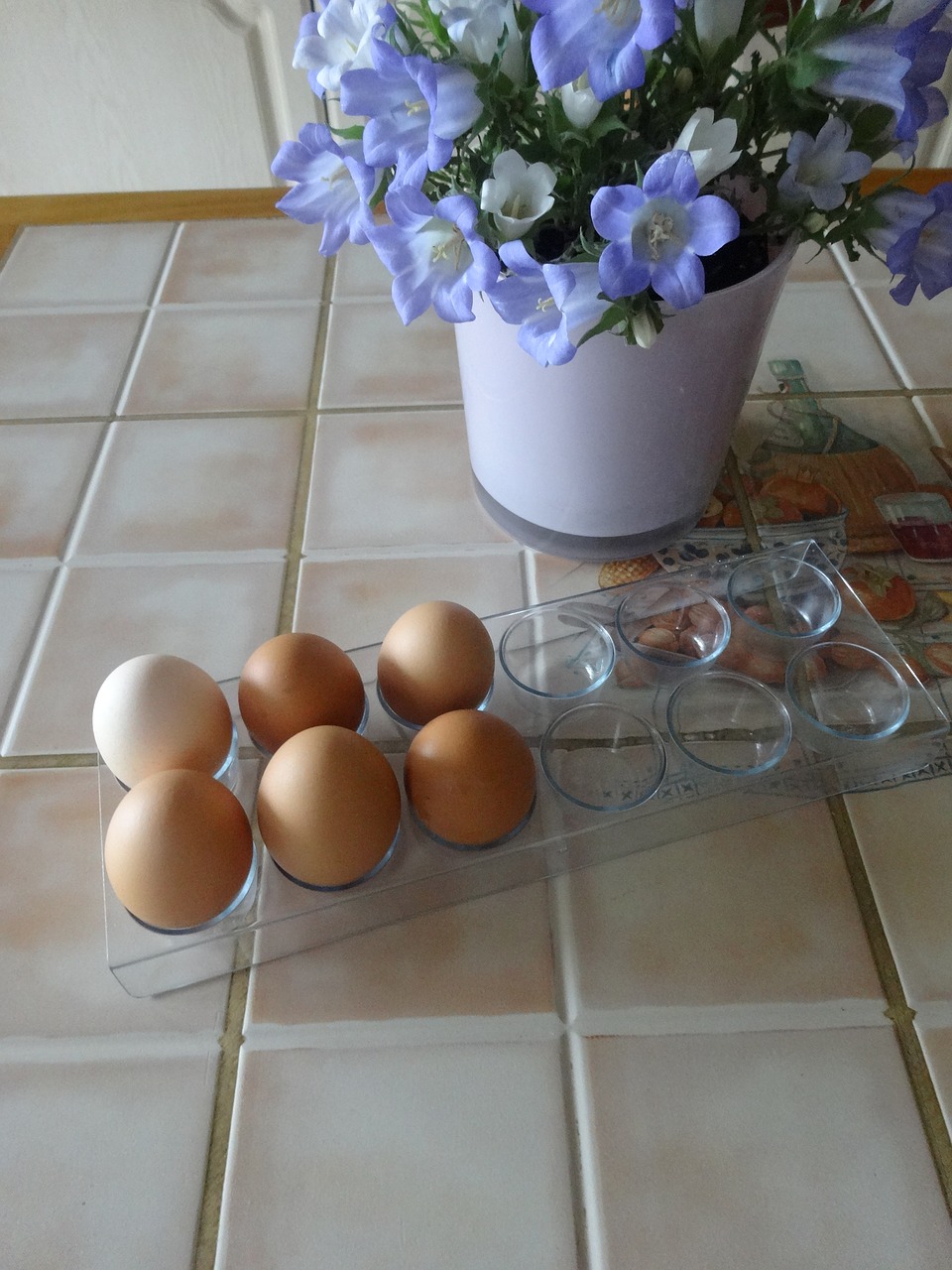 eggs bellflower table free photo