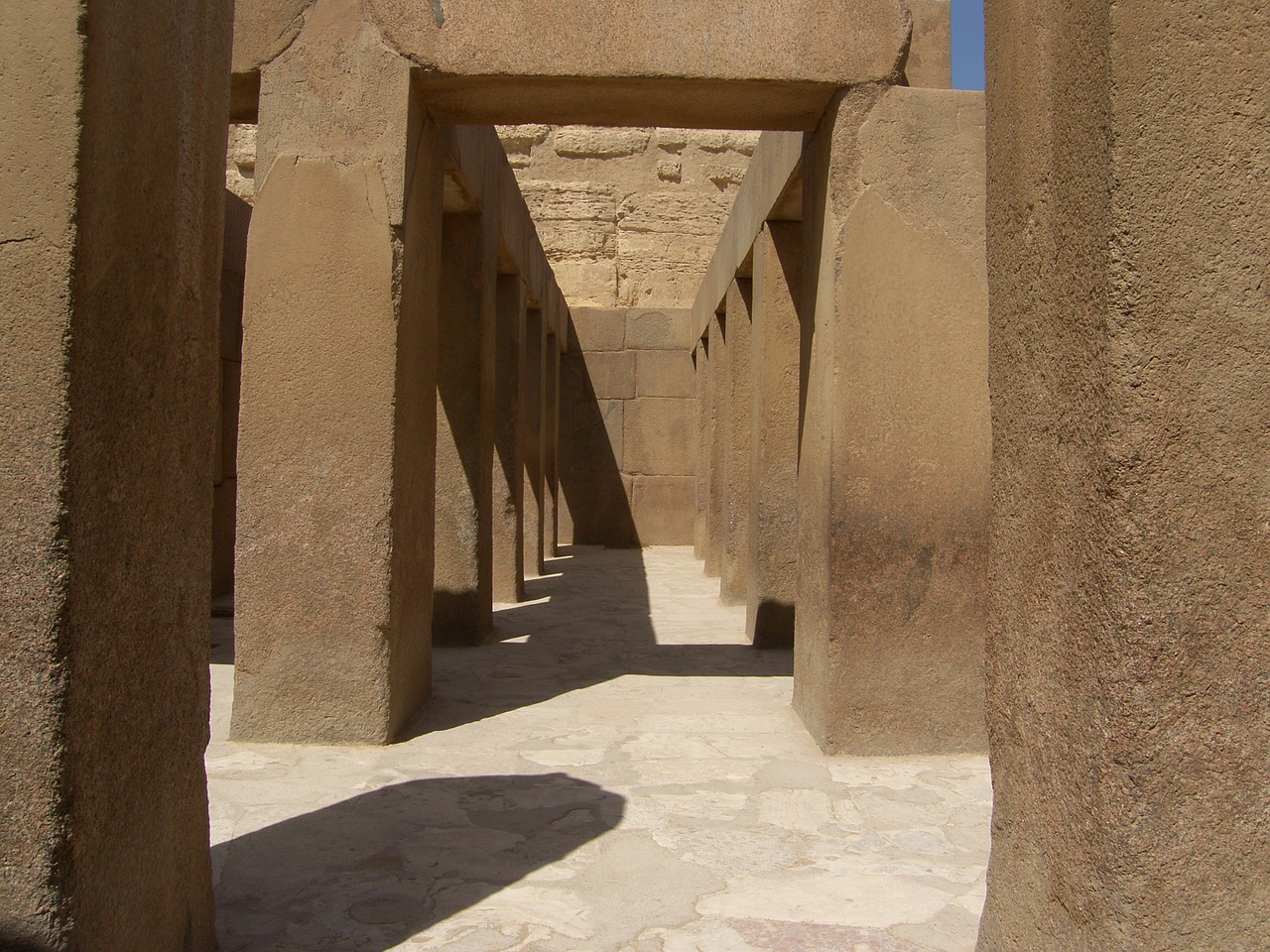 coridor antic architecture egypt free photo