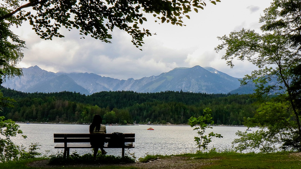 eibsee  human  mountains free photo