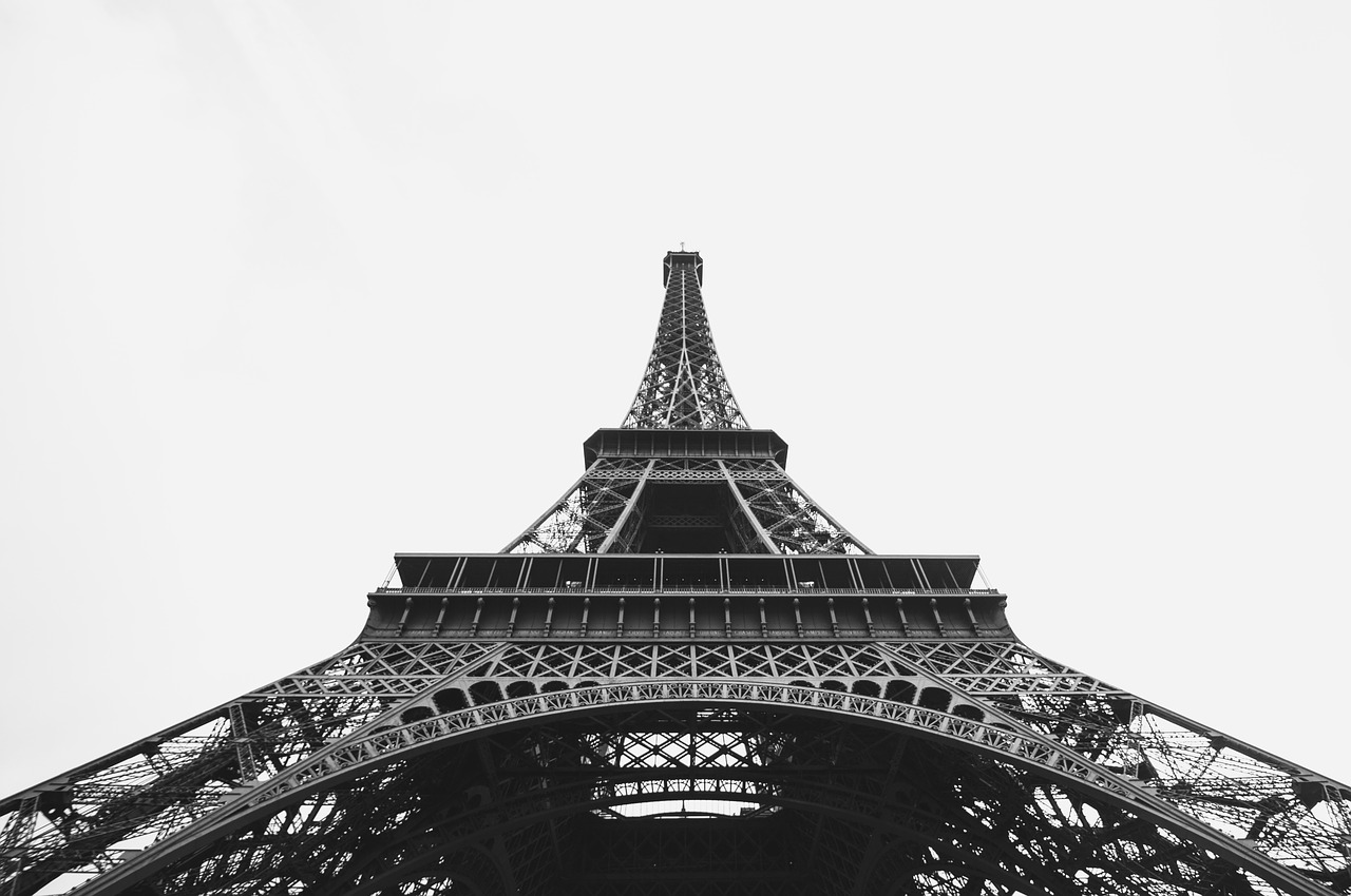 eiffel tower france paris free photo