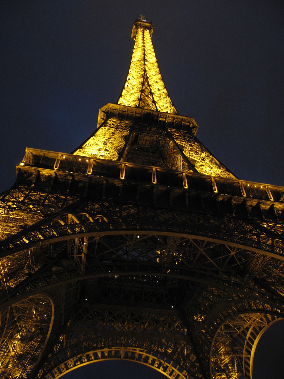 eiffel tower night light free photo