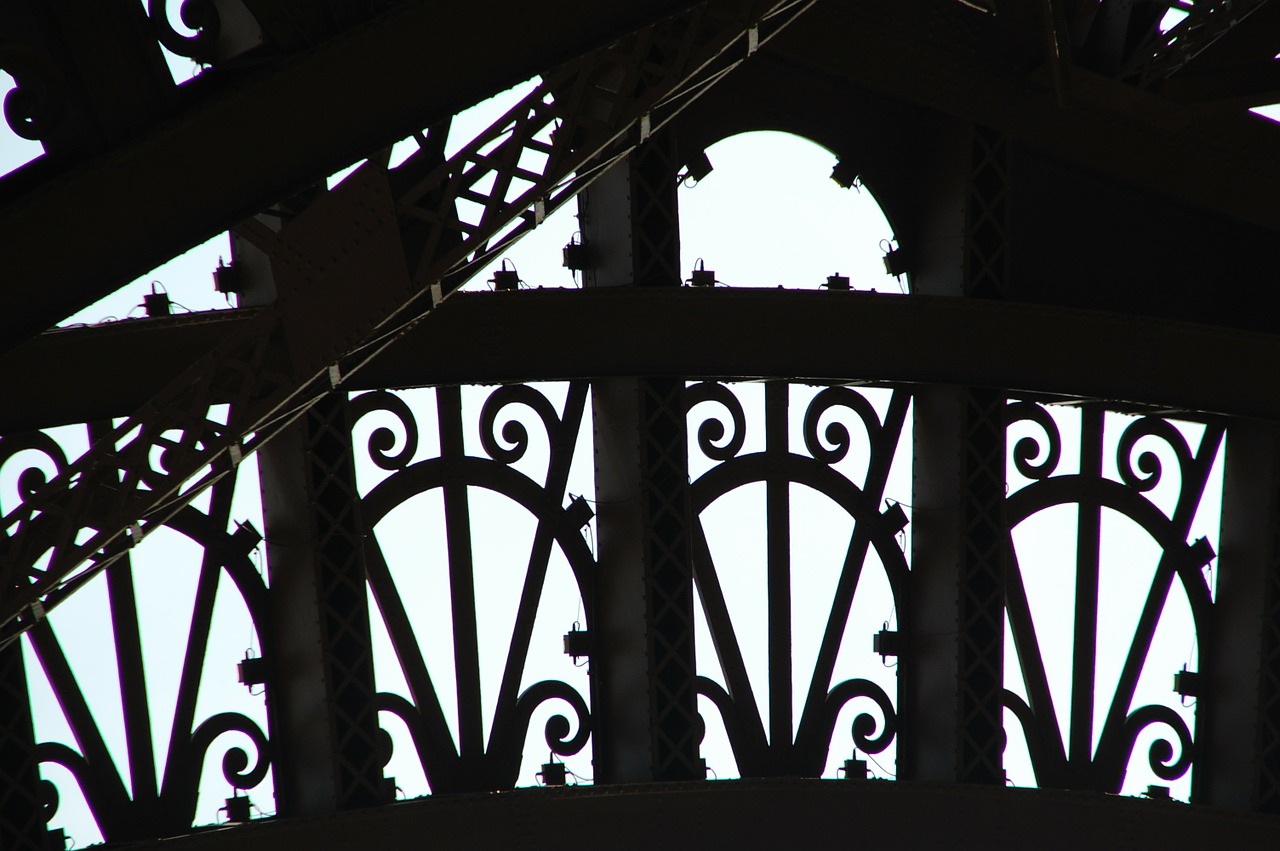 eiffel tower paris heritage free photo