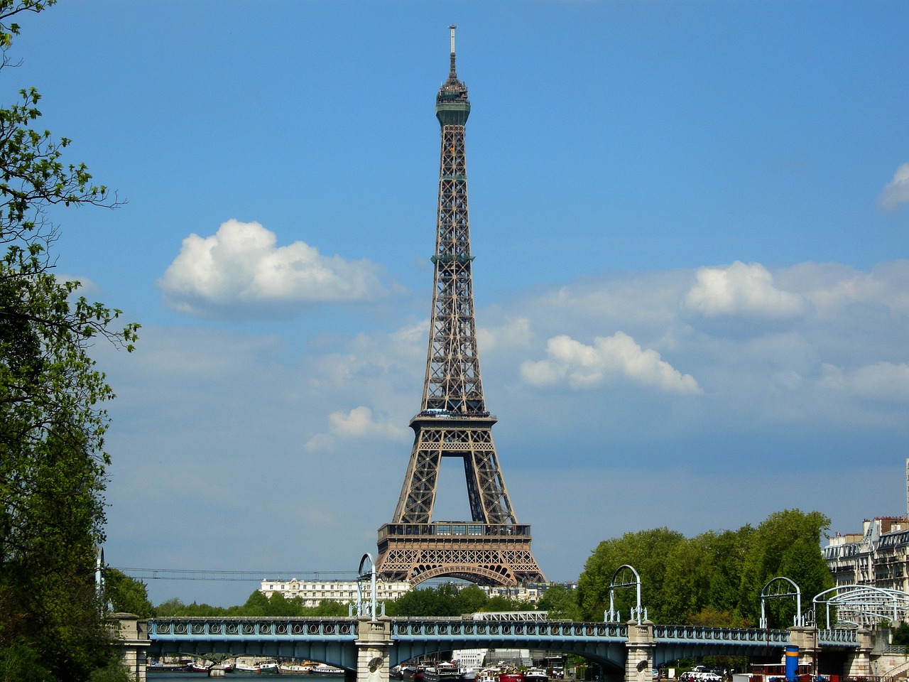 eiffel tower landmark architecture free photo