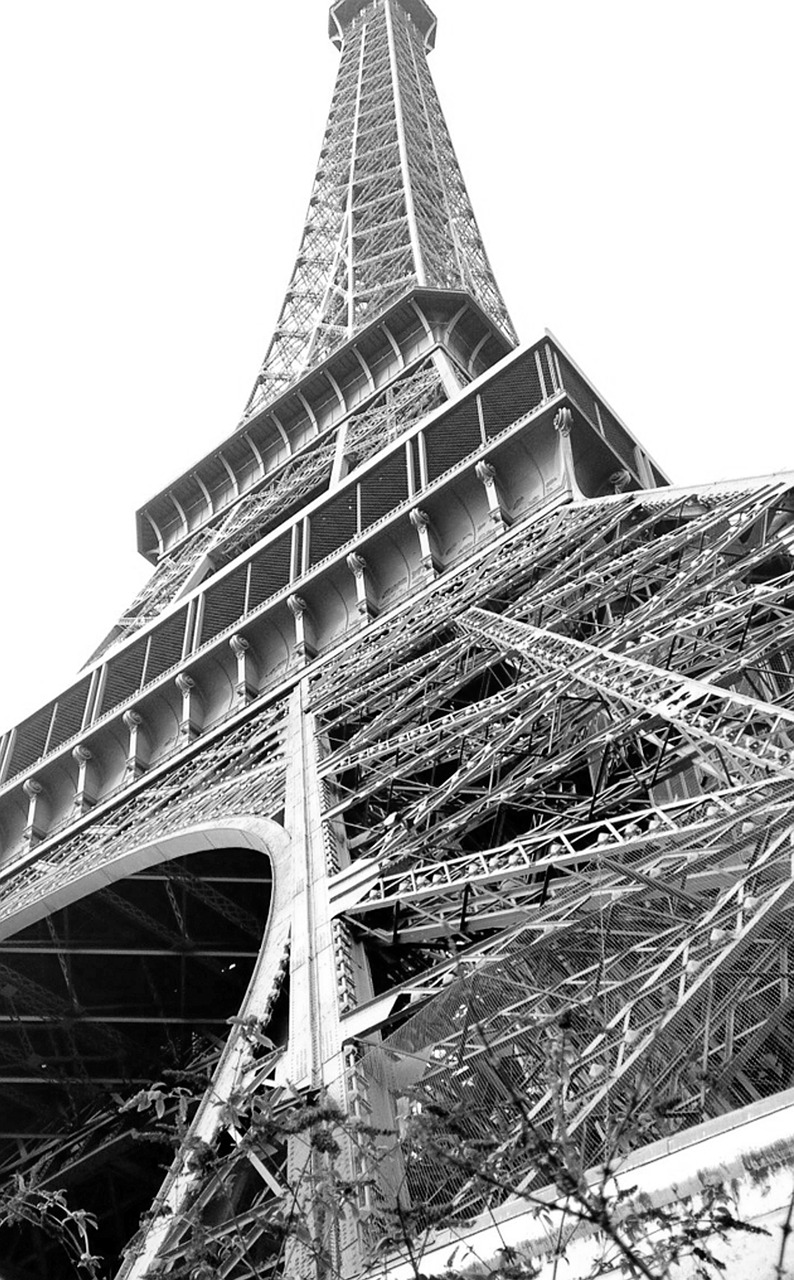 eiffel tower paris france free photo