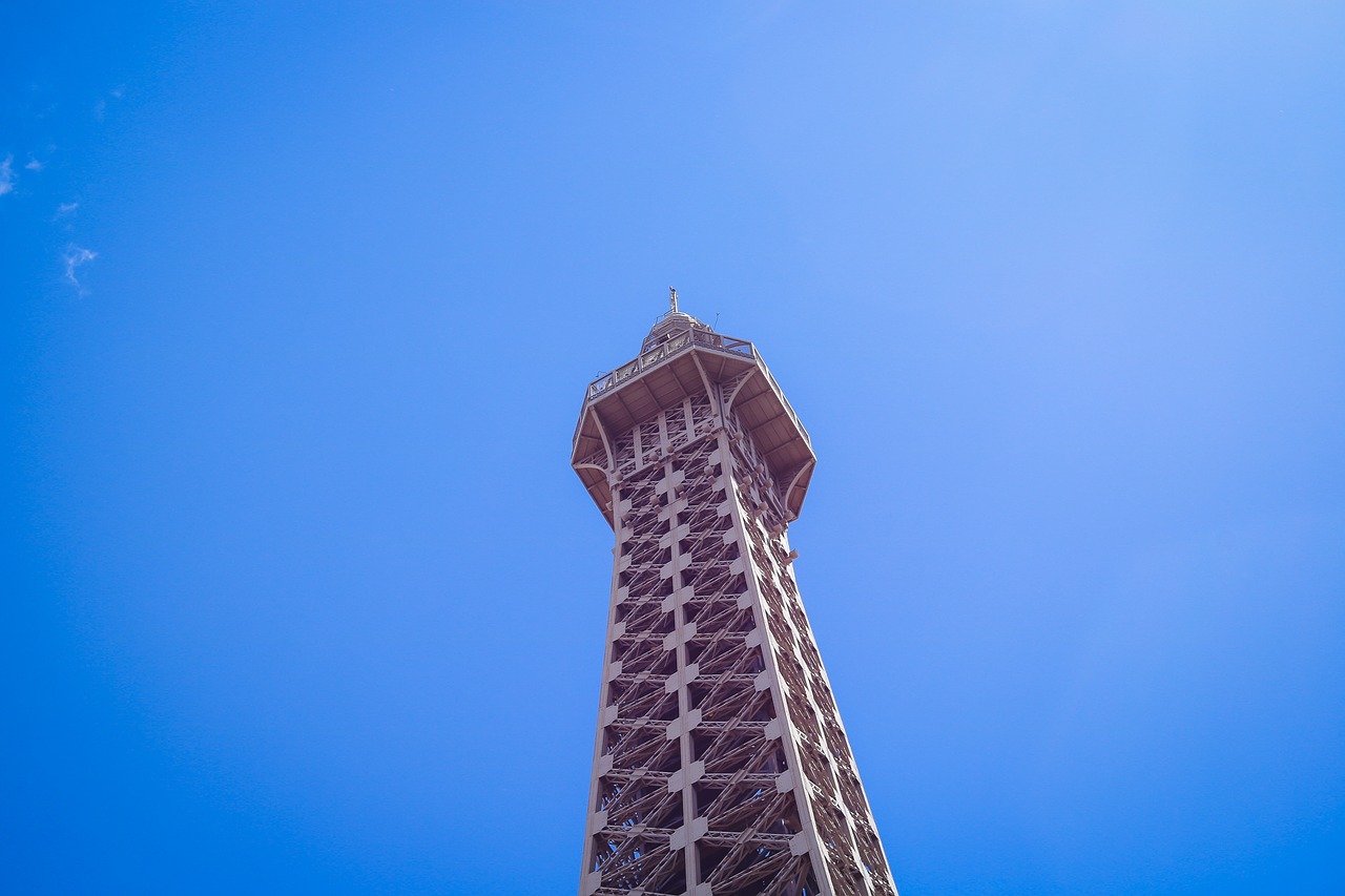 eiffel tower sky vegas free photo