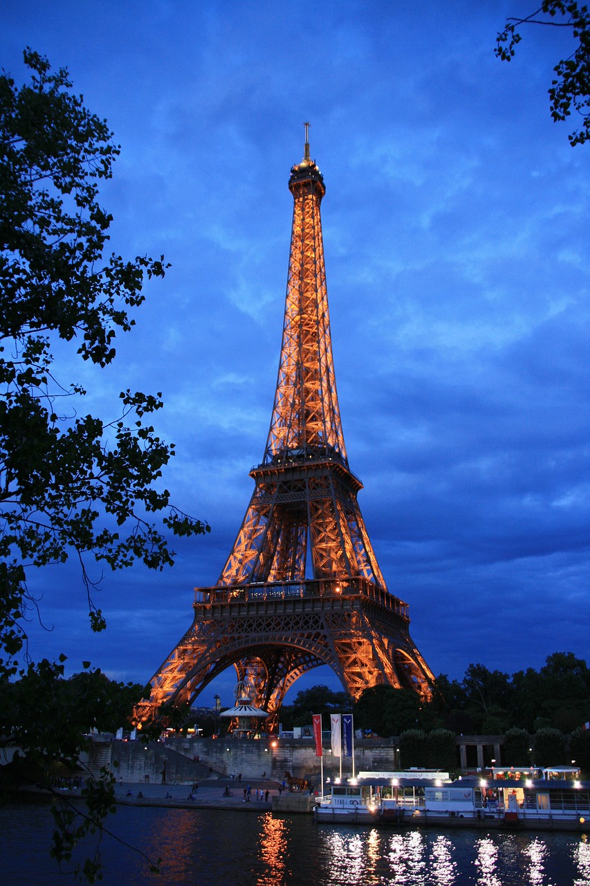 eiffel tower tower paris free photo