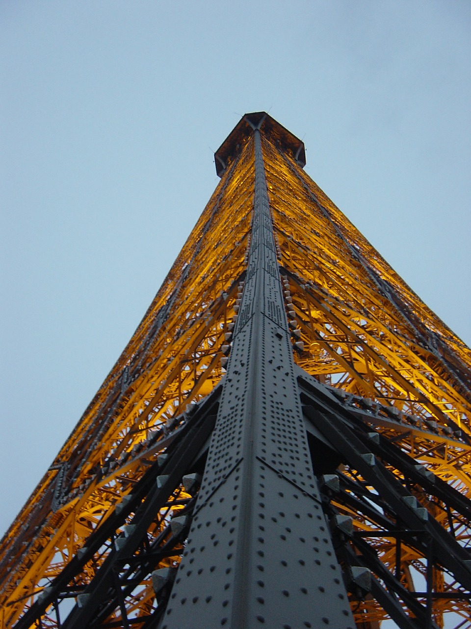 eiffel tower light tower free photo