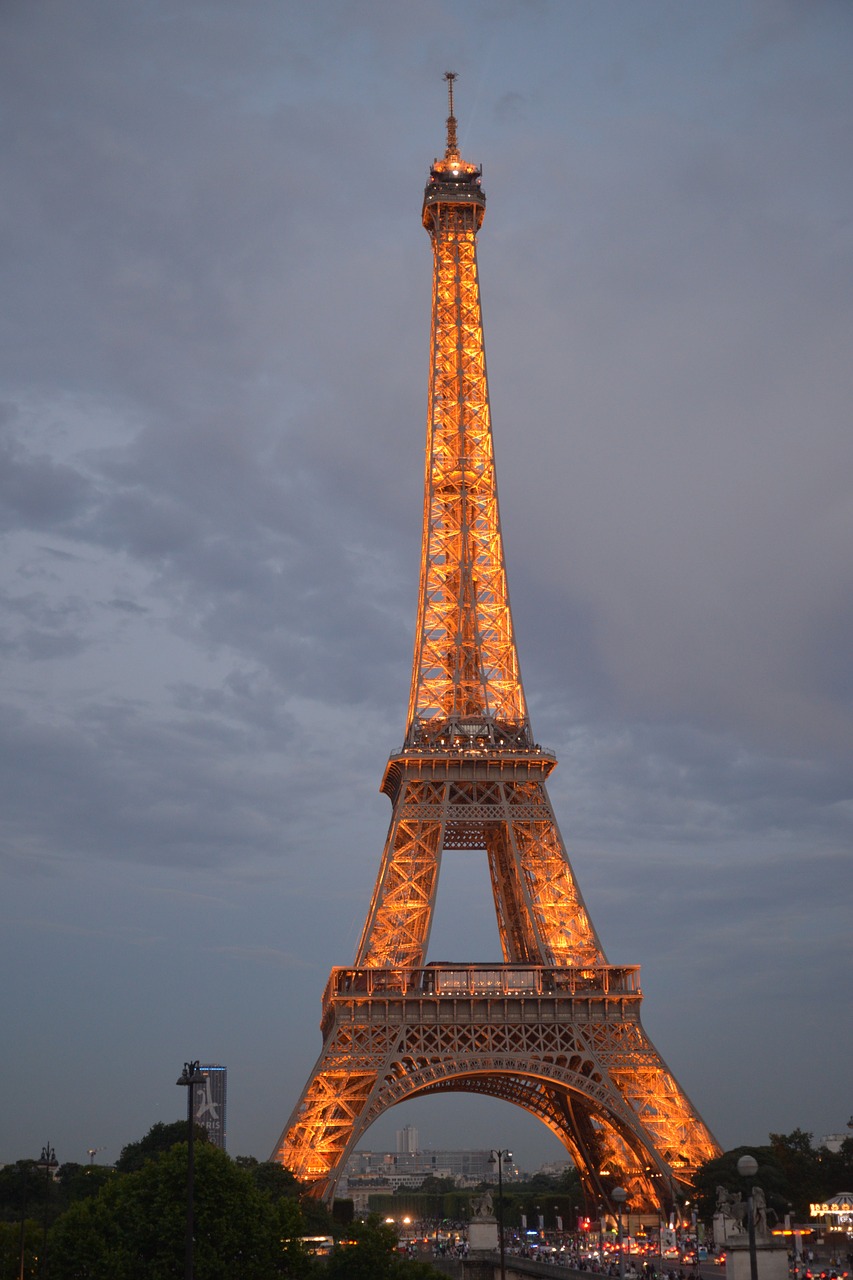 eiffel tower  paris  france free photo