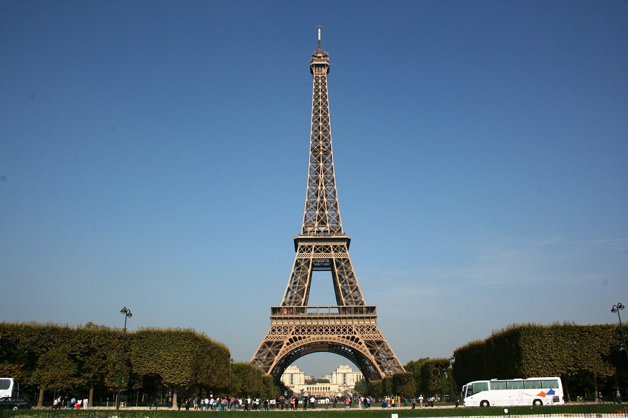 eiffel tower paris france free photo