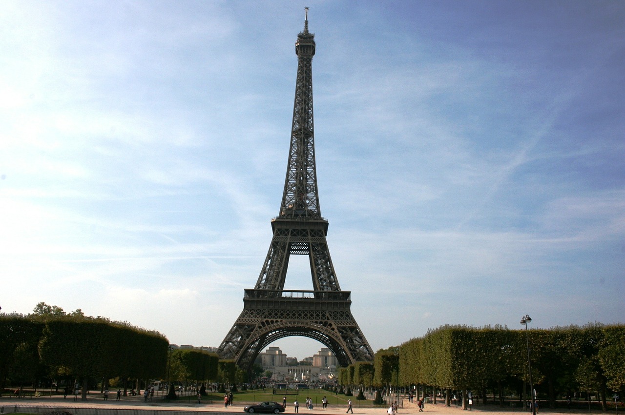 eiffel tower paris france free photo