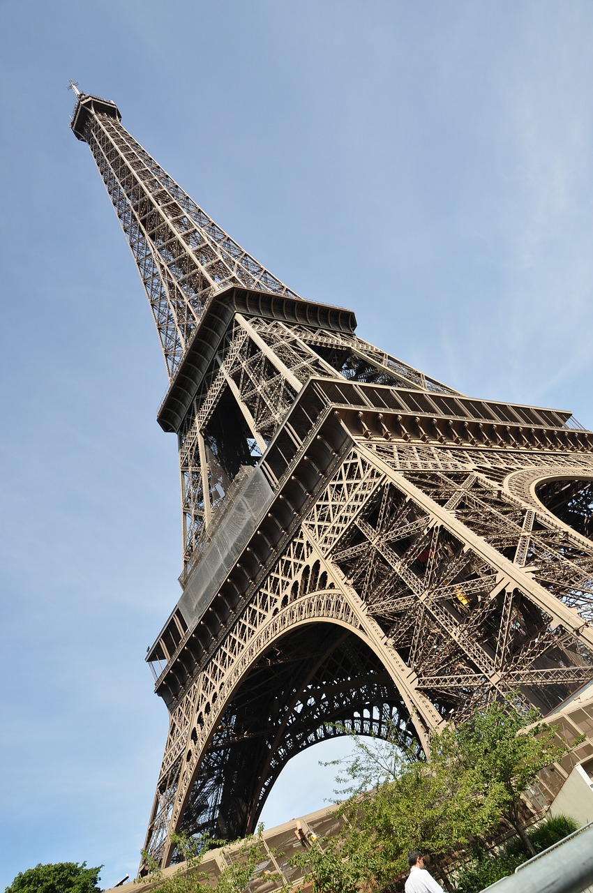 eiffel tower paris tower free photo