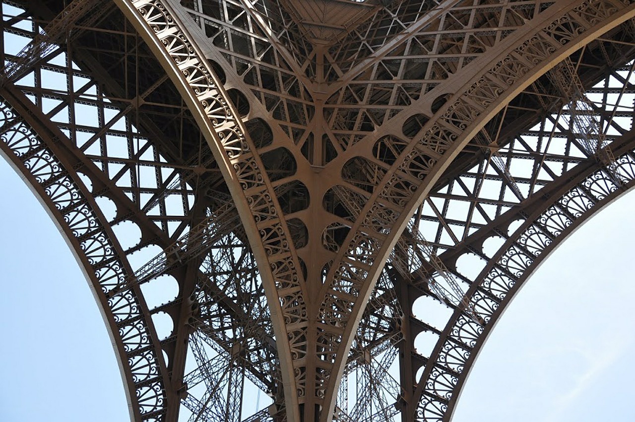 eiffel tower paris torre free photo