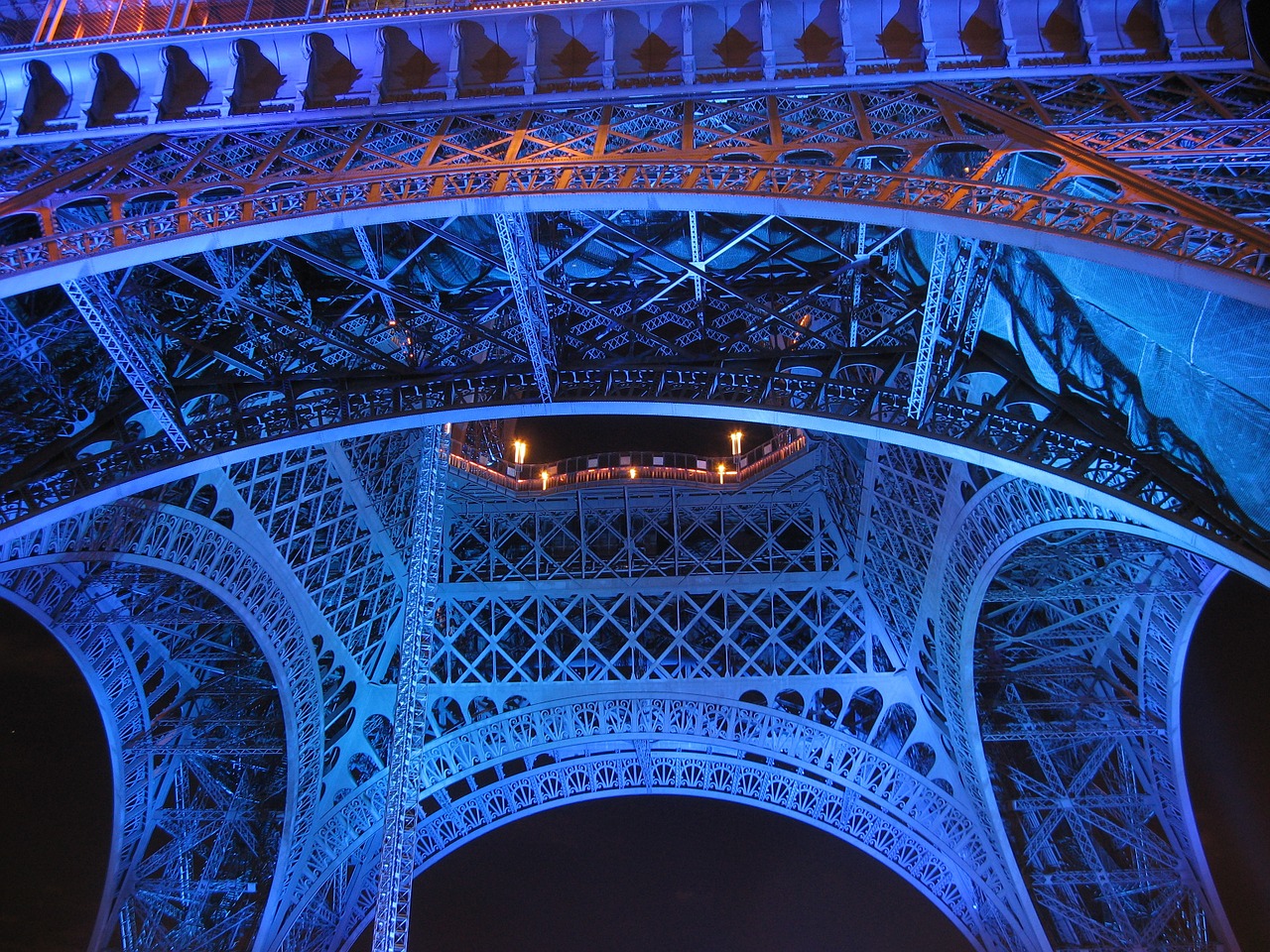 eiffel tower paris architecture free photo