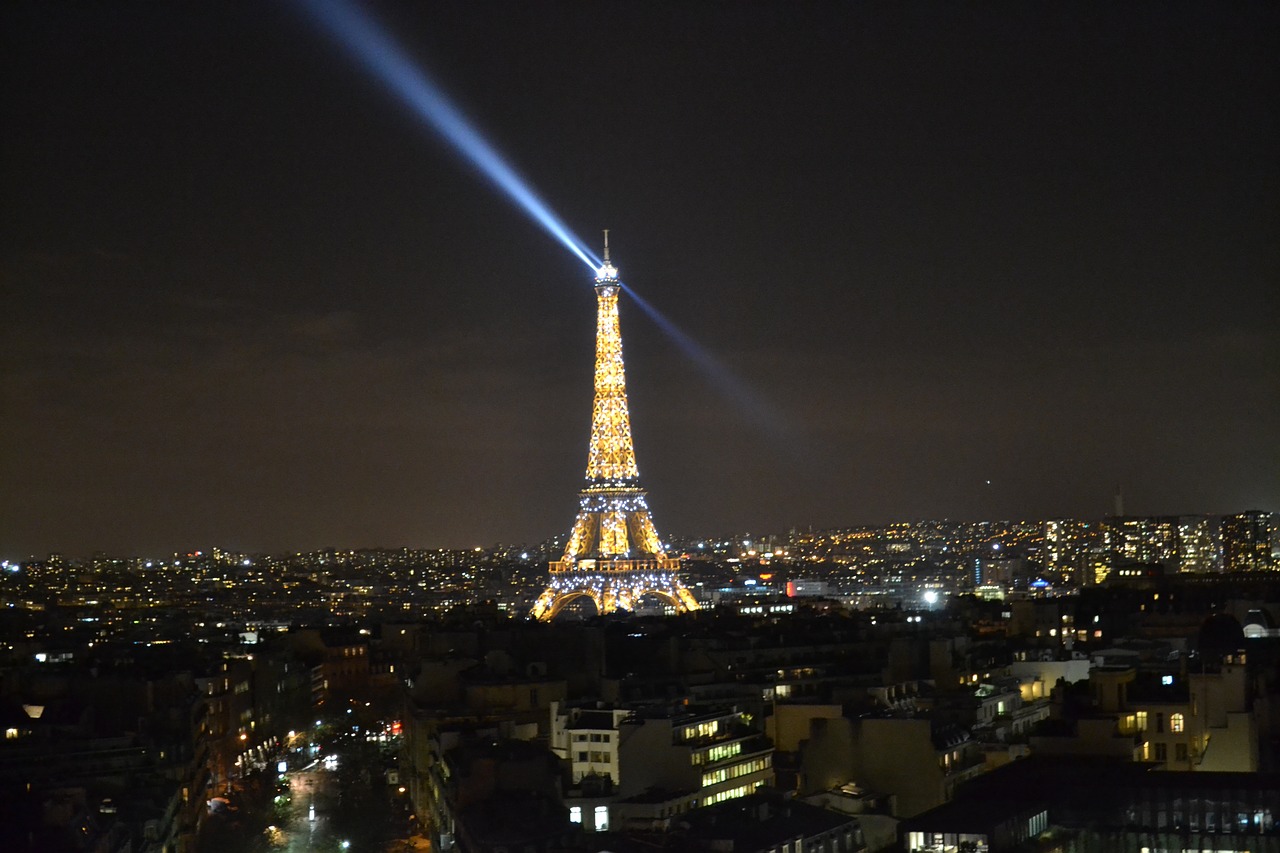 Download free photo of Eiffel tower,paris,france,architecture,landmark ...