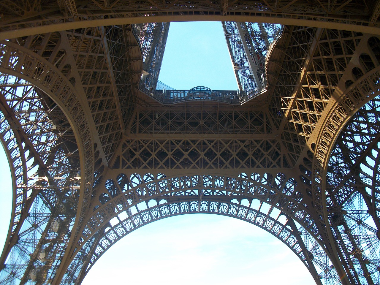 eiffel tower paris uplight free photo