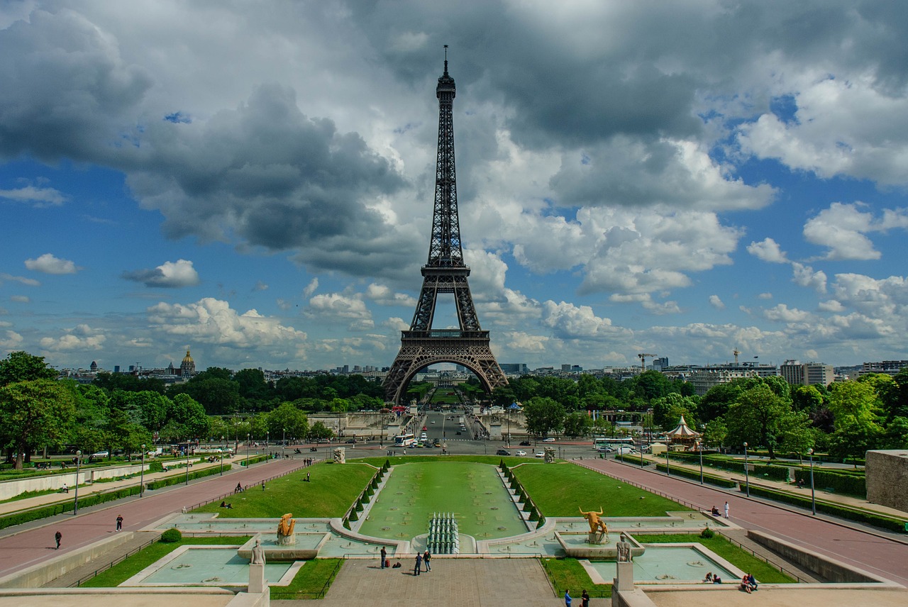 eiffel tower france paris free photo