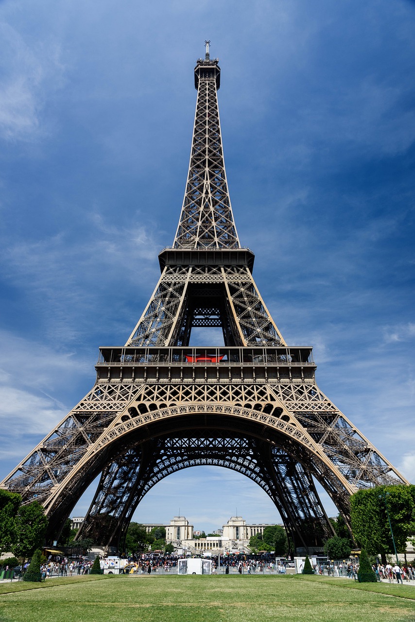 eiffel tower paris monument free photo