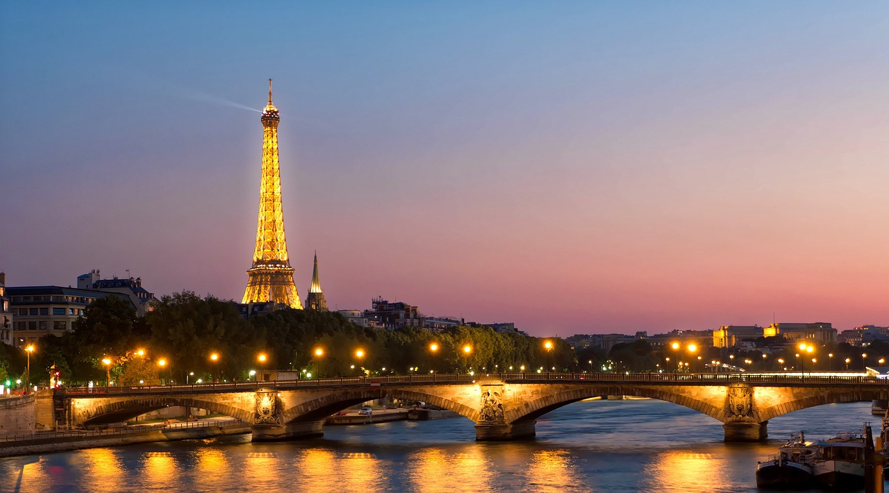 eiffel tower france sunset free photo