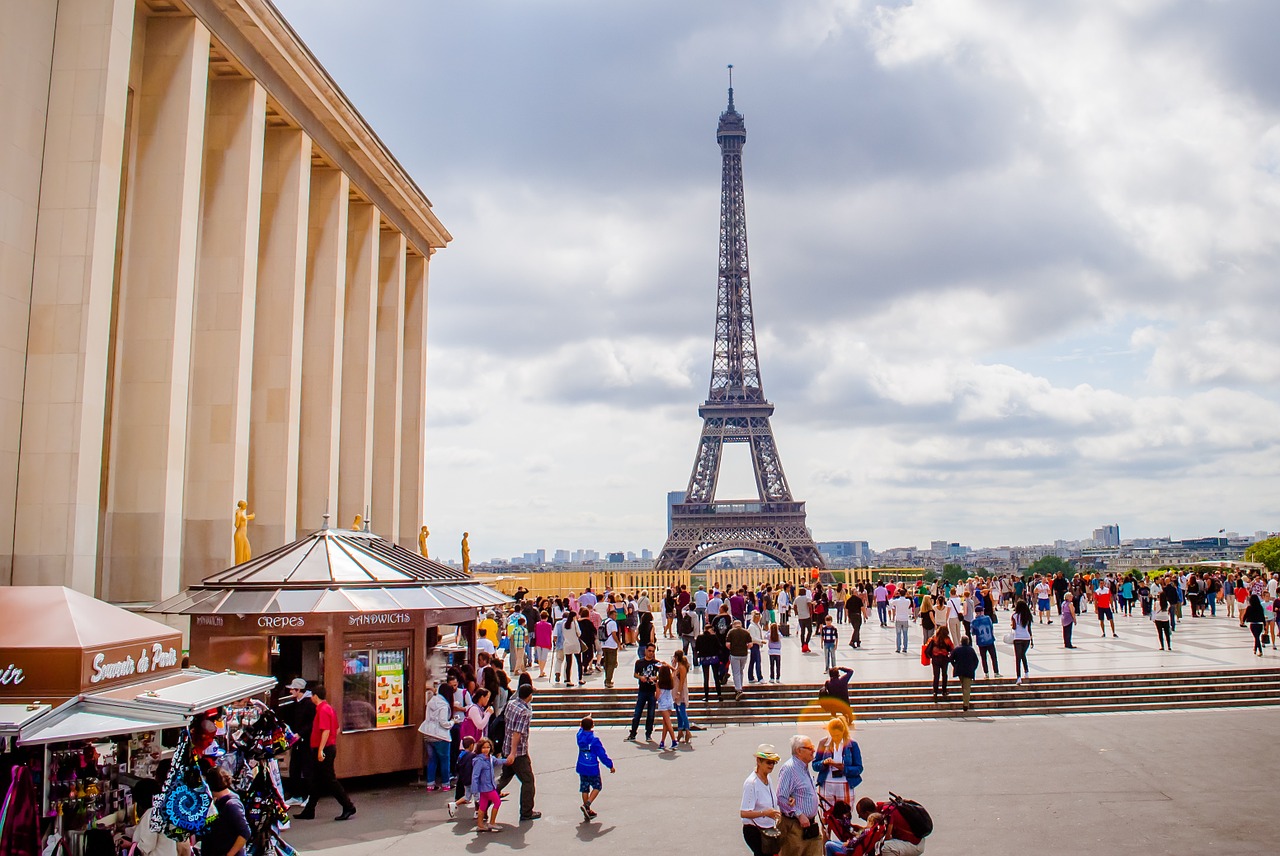 eiffel tower france paris free photo