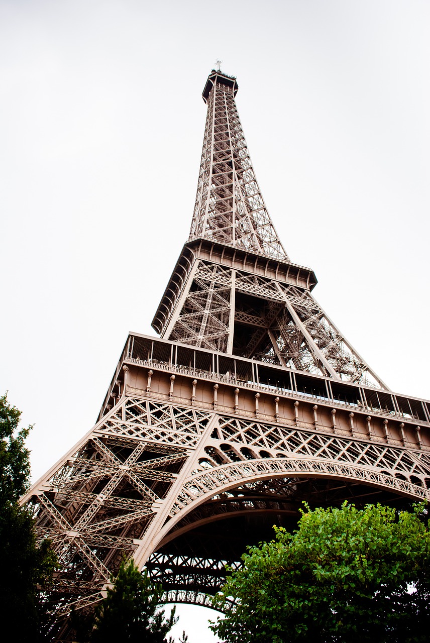 eiffel tower france paris free photo