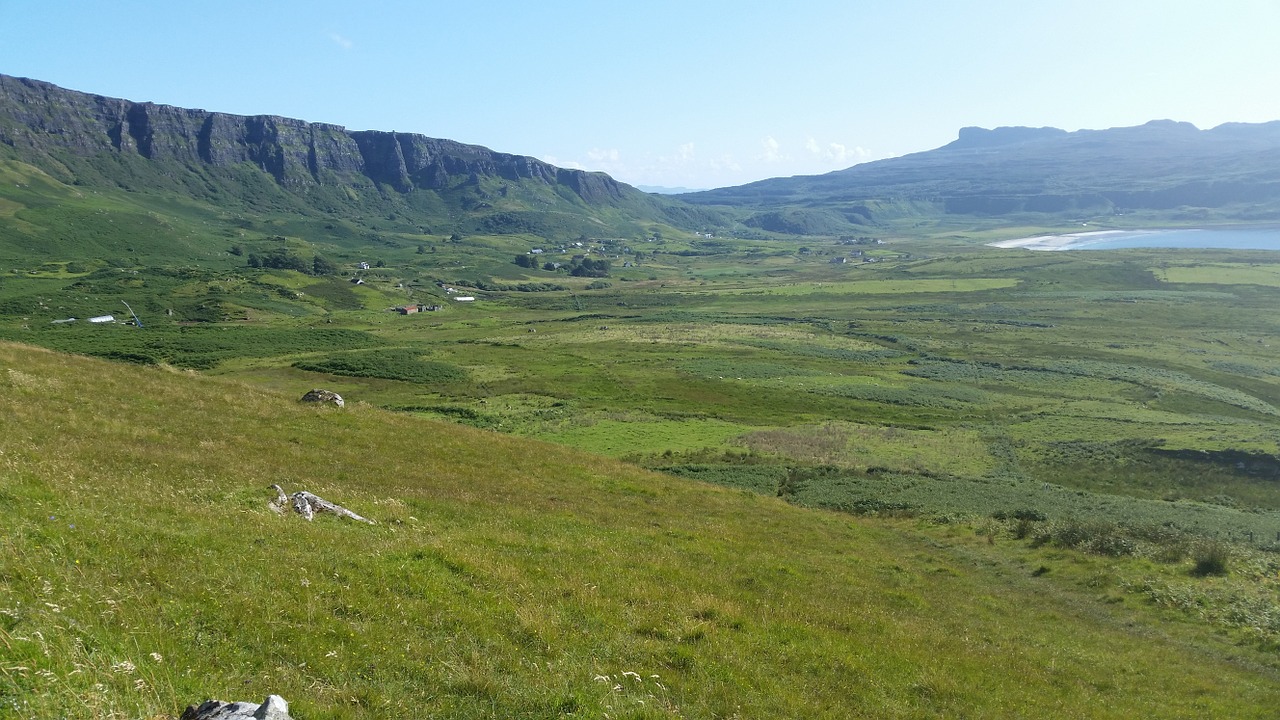 eigg ridge island free photo