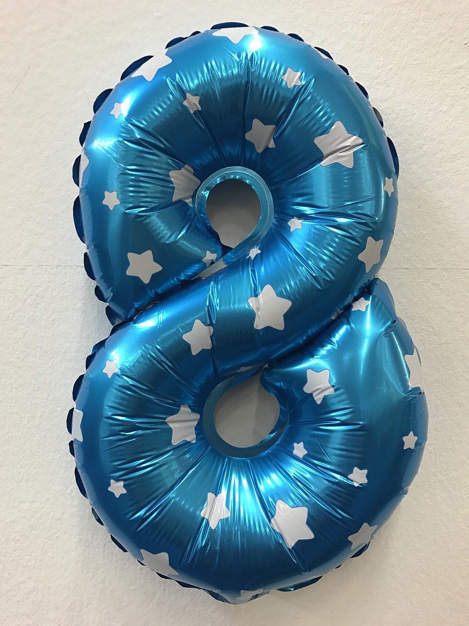 eight balloon blue free photo