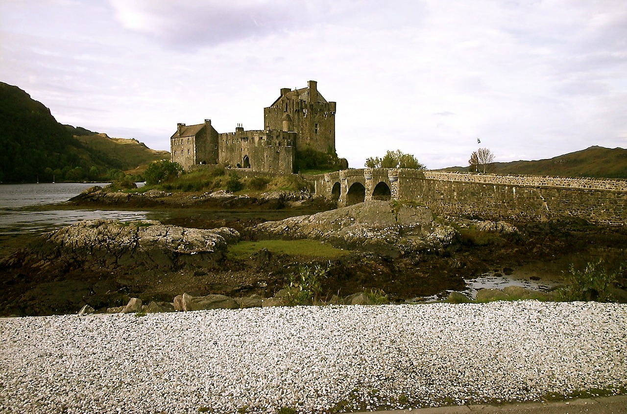 eilean donan castle scotland free photo
