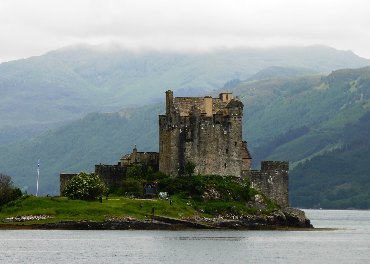 eilean donan castle scotland free photo