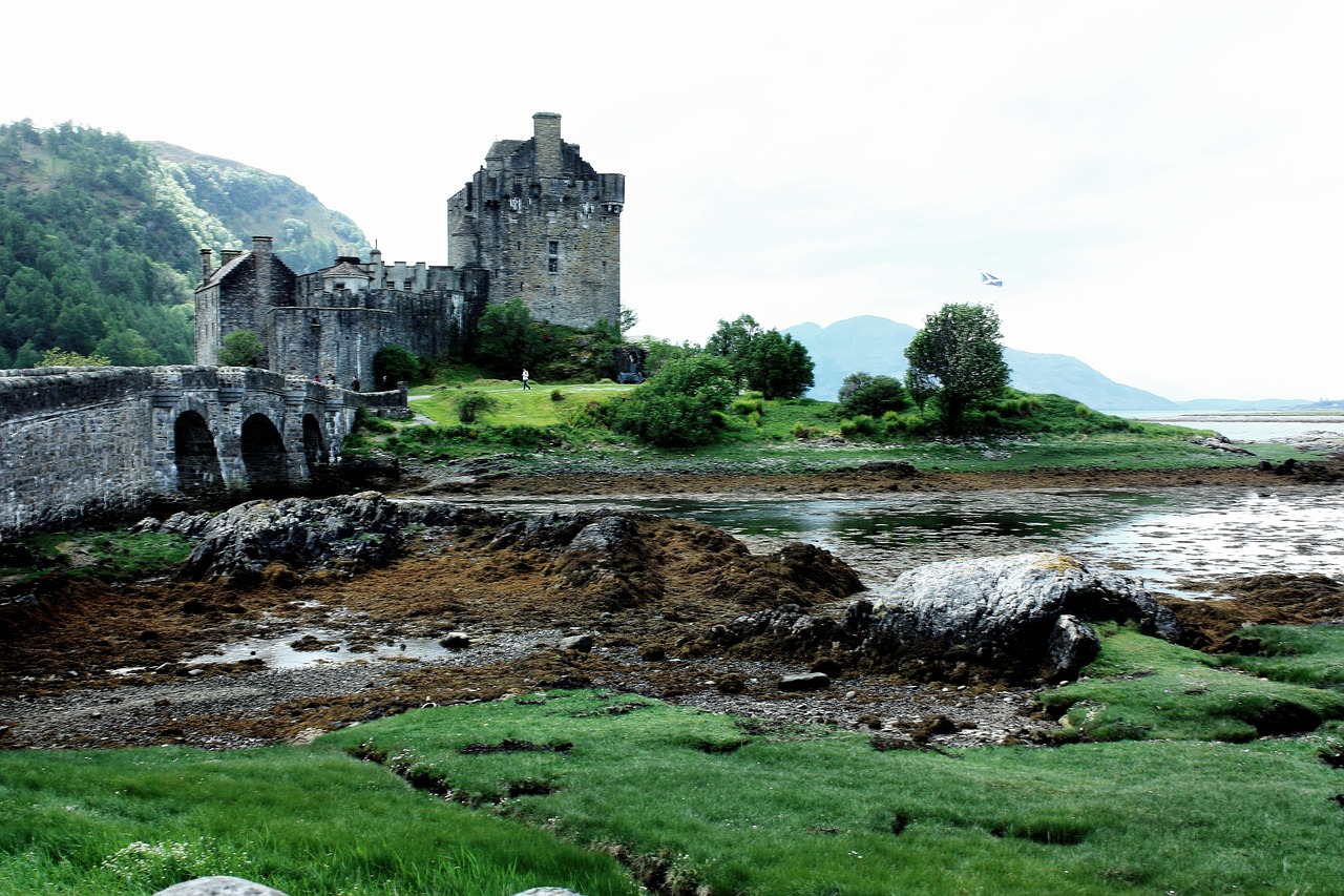 eilean donan castle castle scotland free photo
