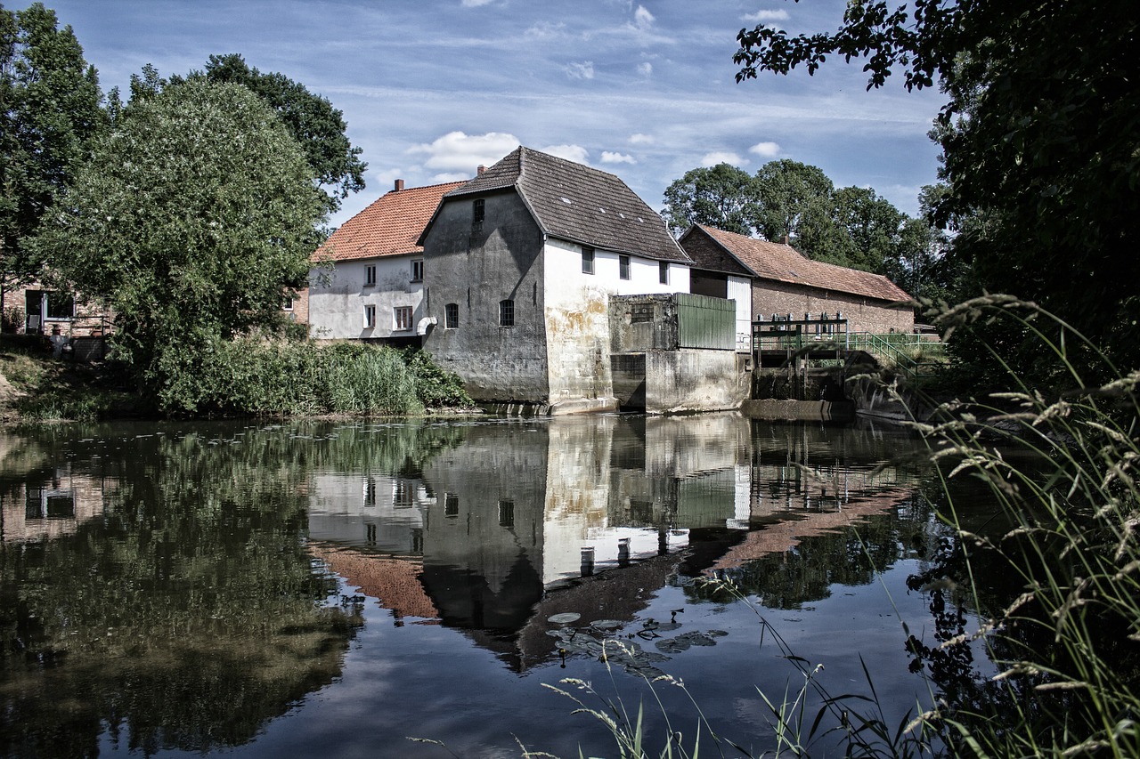 eixe  water mill  historical free photo