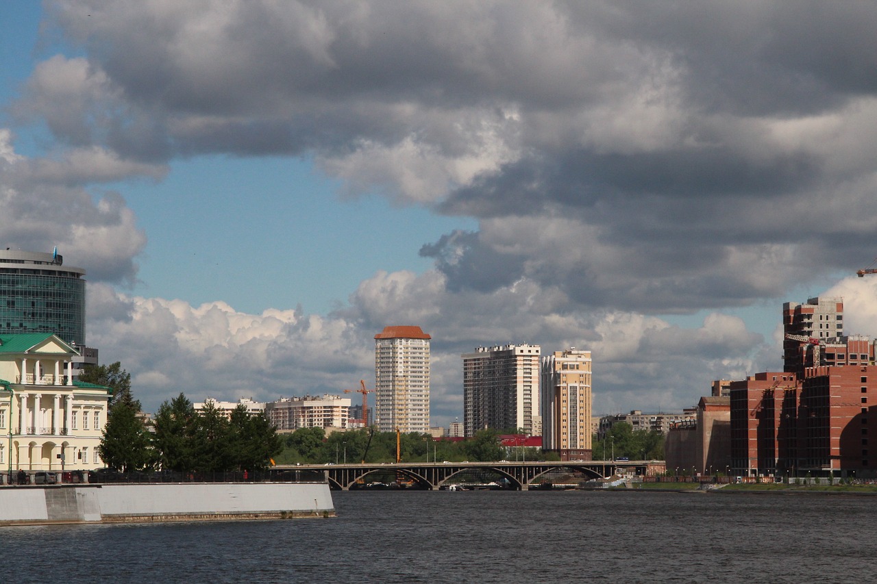 ekaterinburg  city  dam free photo