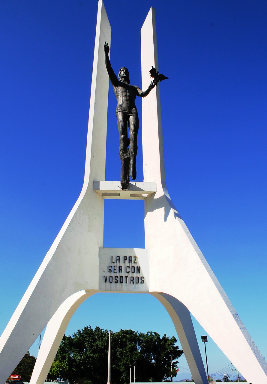 el salvador monument peace free photo