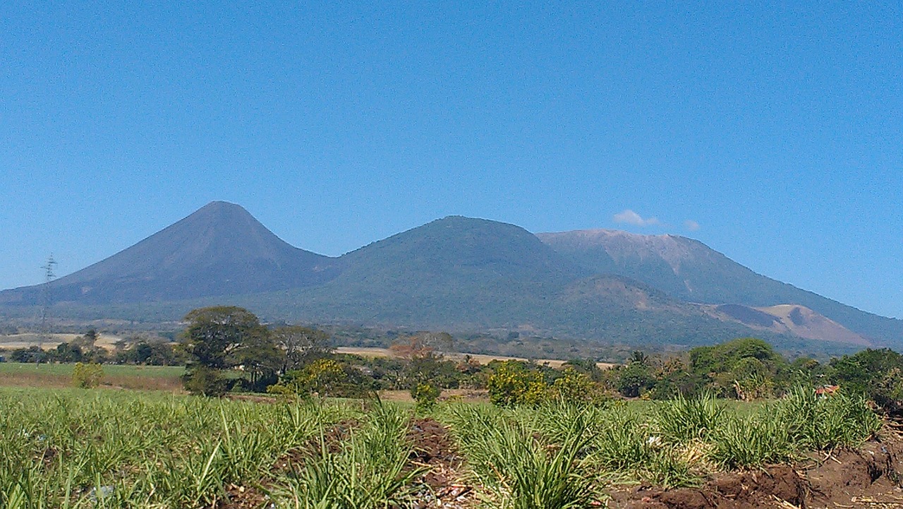 el salvador el sunza panoramic view of volcanoes izalco free photo