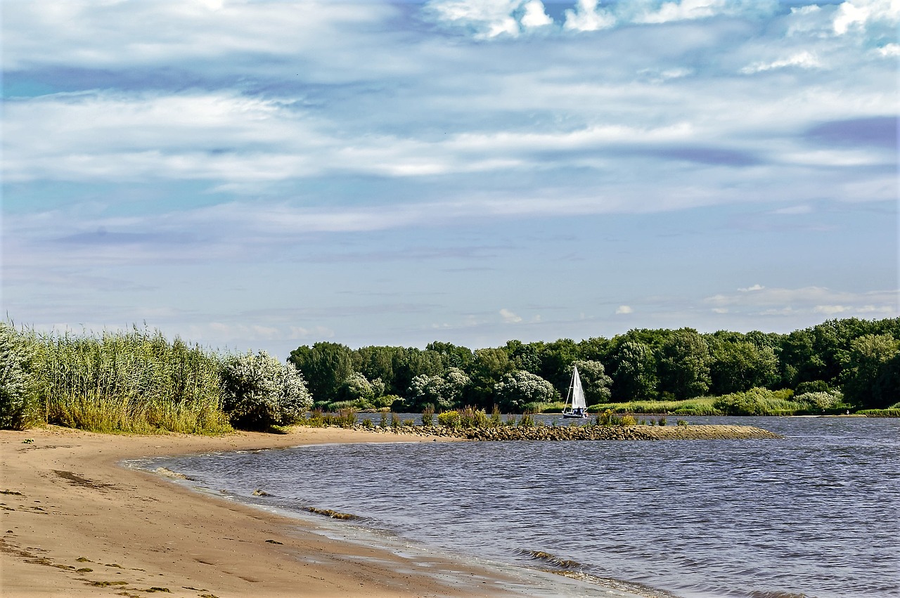 elbe elbufer sailing boat free photo