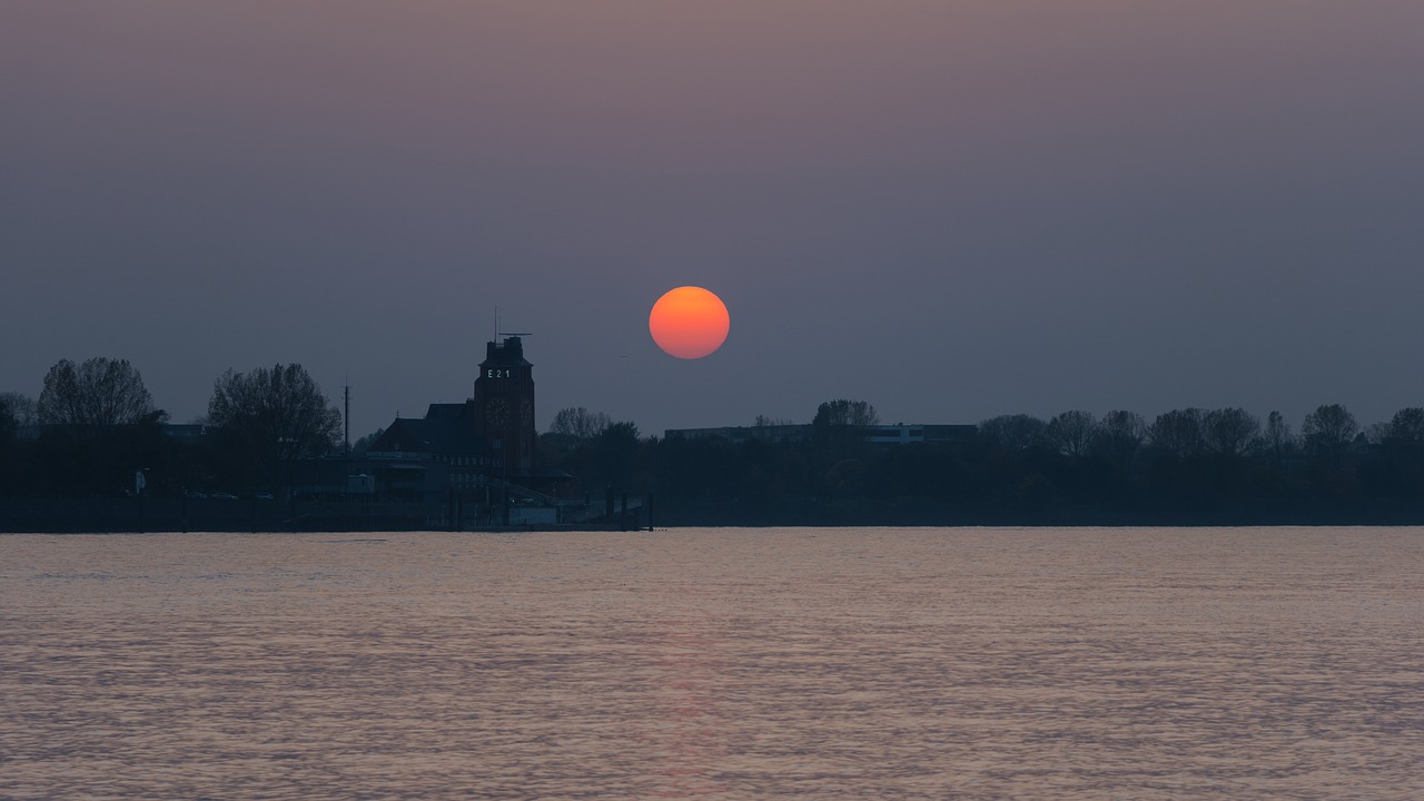 elbe hamburg blankenese free photo