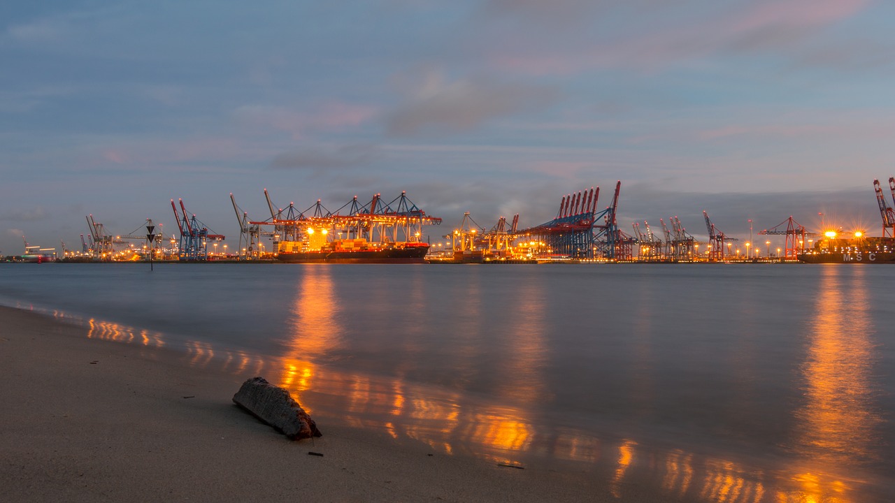 elbe hamburg container ship free photo