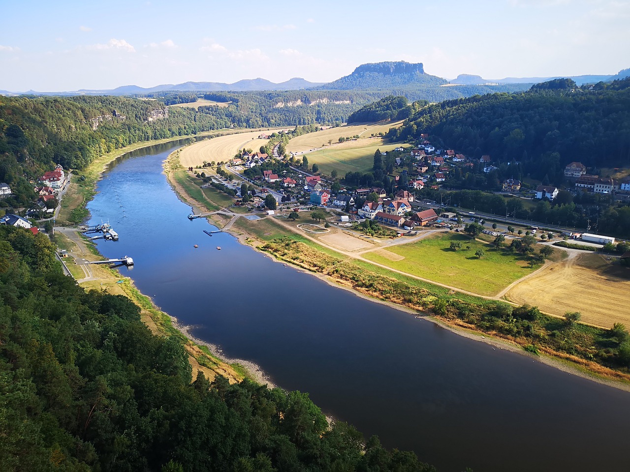 elbe  river  landscape free photo