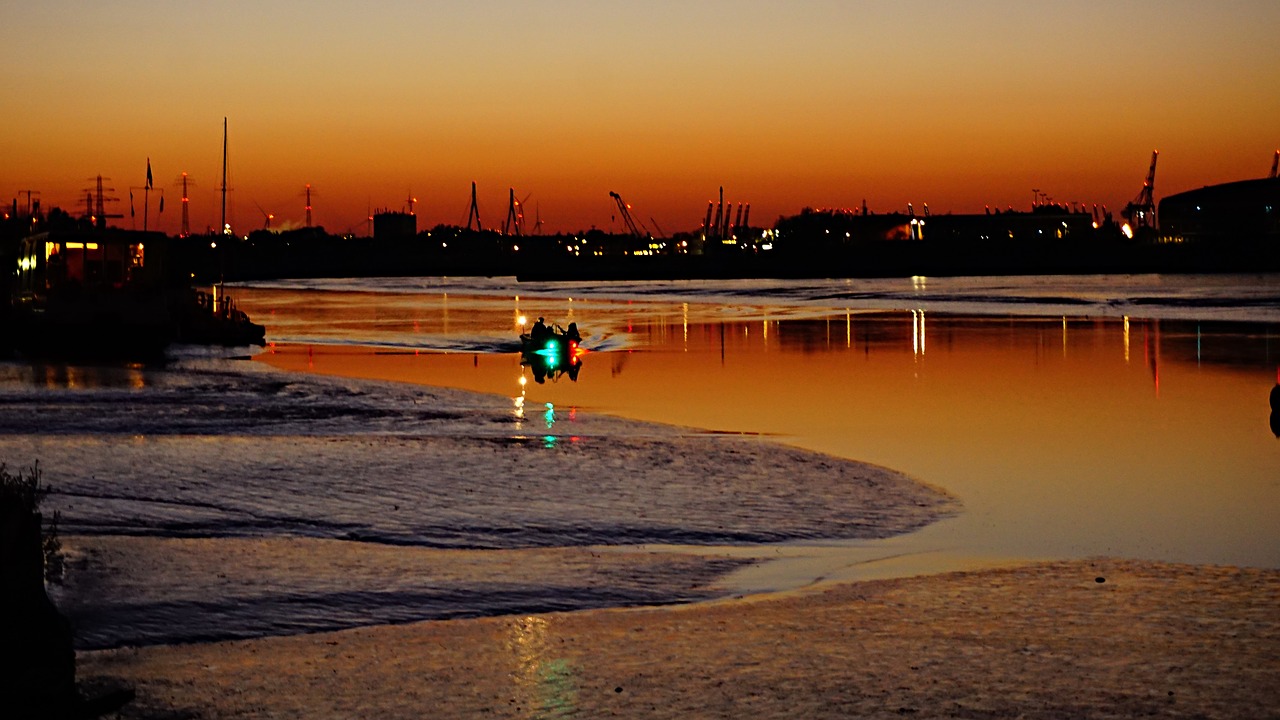 elbe  sunset  hamburg free photo