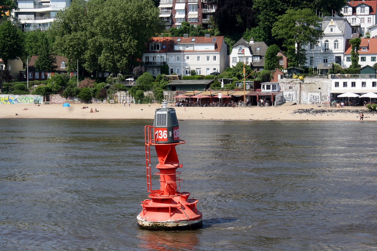 elbe beach  the beach pearl  hamburg free photo