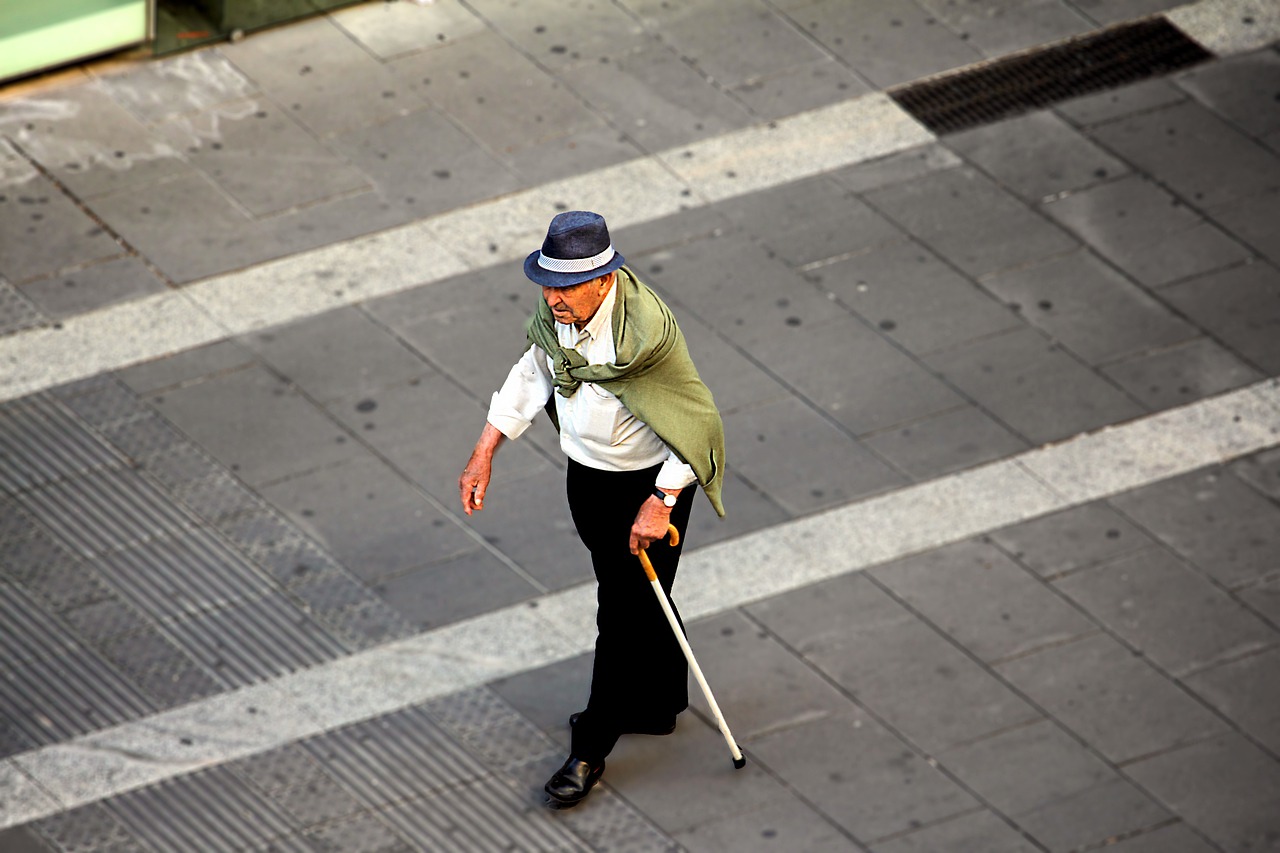 elder  street  elderly free photo