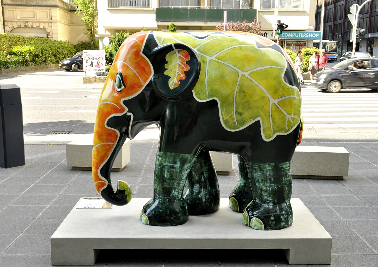 elephant art modern free photo